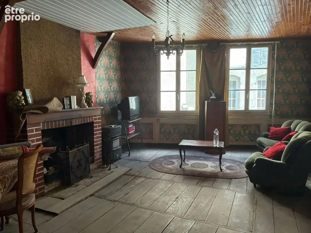 Appartement 150 m² à Saint-Leonard-De-Noblat  - photo 6