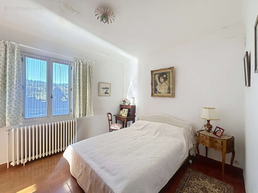 Maison à BOISSET-ET-GAUJAC