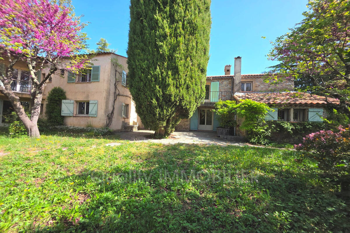 Maison à AURIBEAU-SUR-SIAGNE