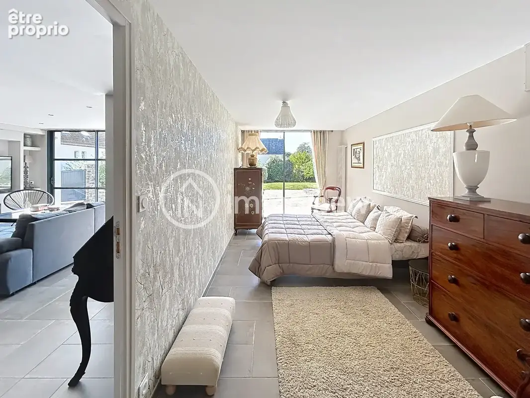 MAISON composée 7 pièces avec de beaux espaces, idéalement située, DONVILLE-LES-BAINS - photo 12