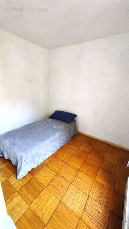 Appartement à LEVALLOIS-PERRET