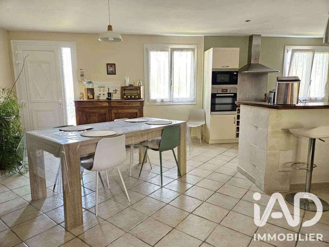Photo 4 - Maison à CHANIERS