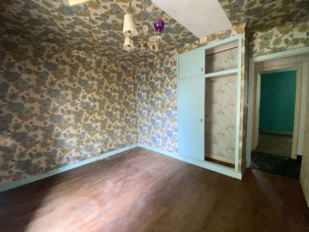 Maison à CERCY-LA-TOUR