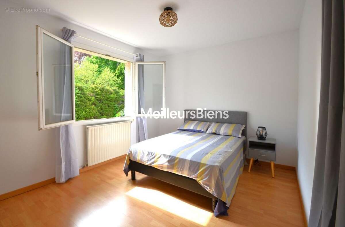 Maison à FONTAINES-SAINT-MARTIN