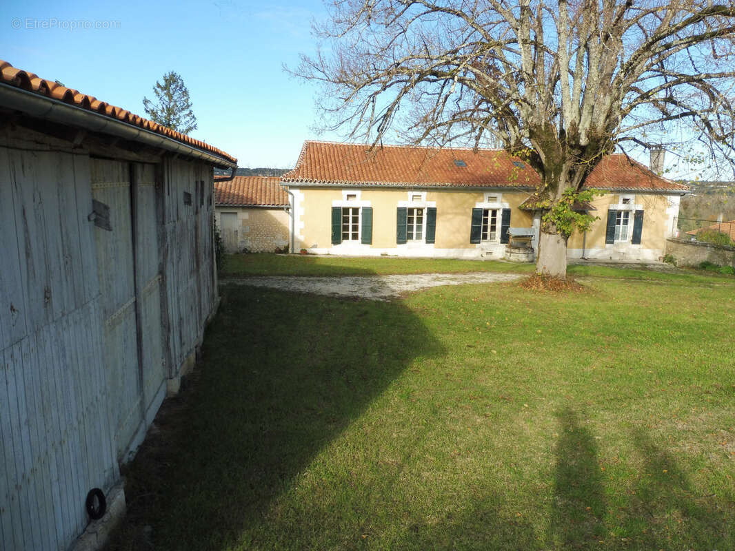 Riberac proche commerces, belle vue - photo 7