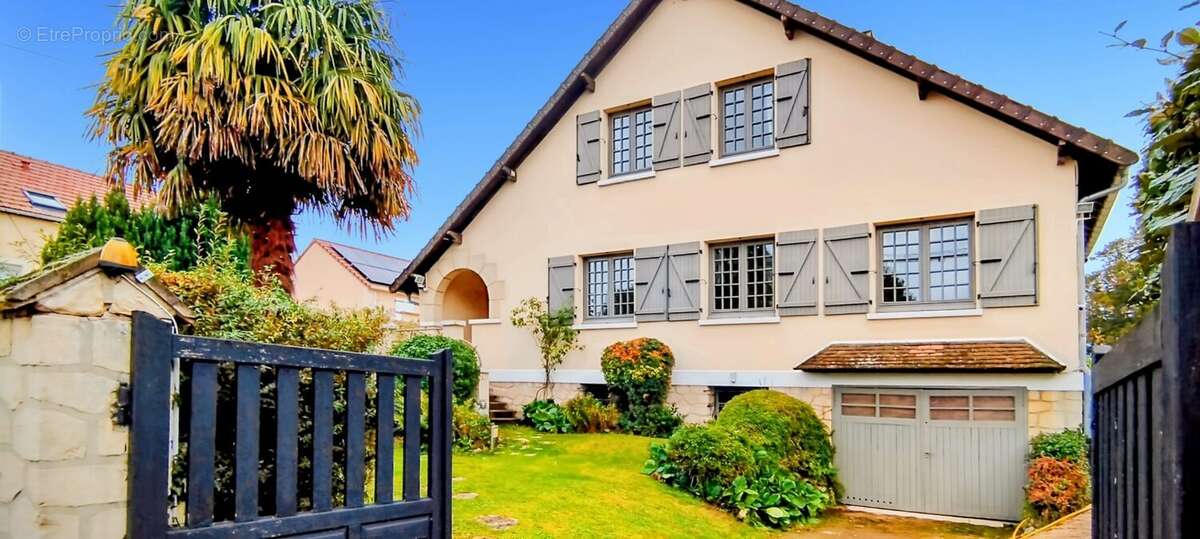 Maison à TAVERNY
