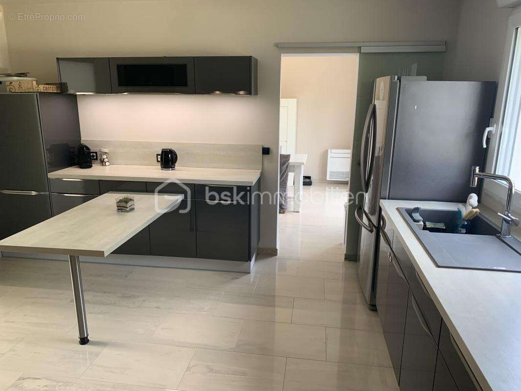 Maison à QUINCY-VOISINS