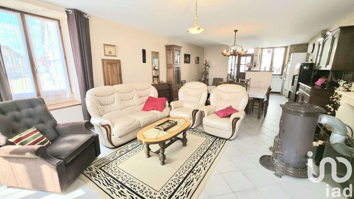 Photo 2 - Maison à ARC-EN-BARROIS