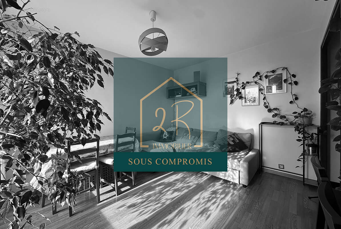 Appartement à PIERRE-BENITE