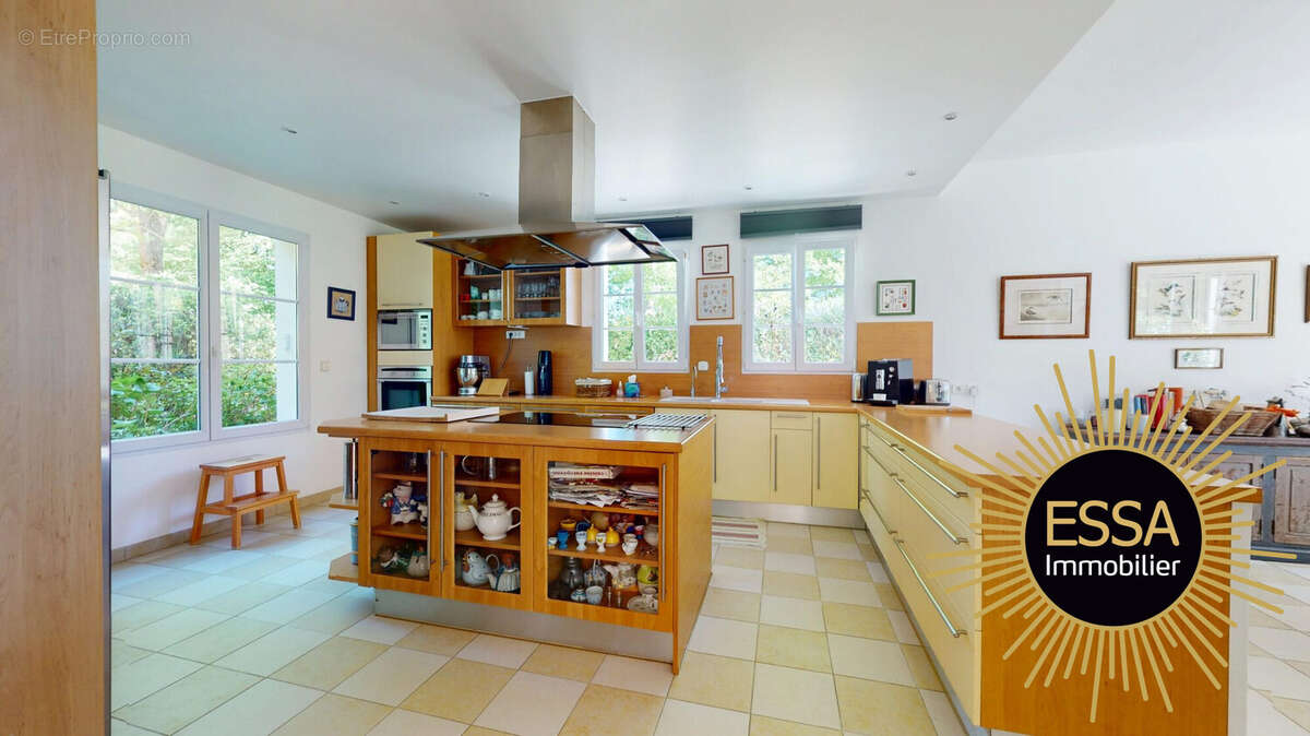 Maison à NOISY-LE-ROI