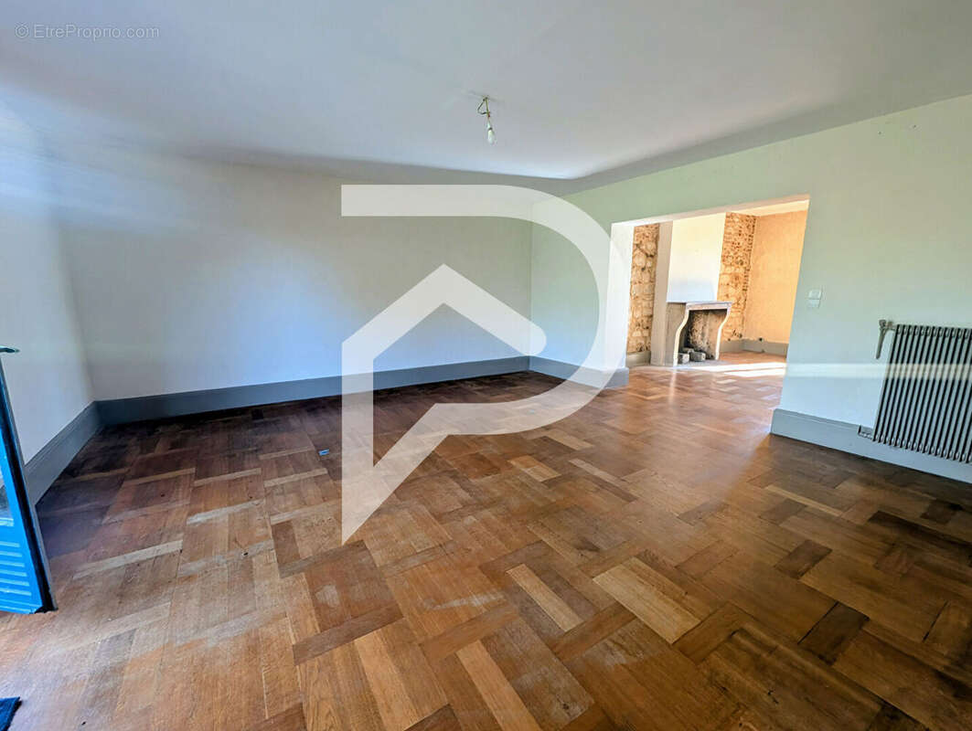 Maison à AMBLAINVILLE