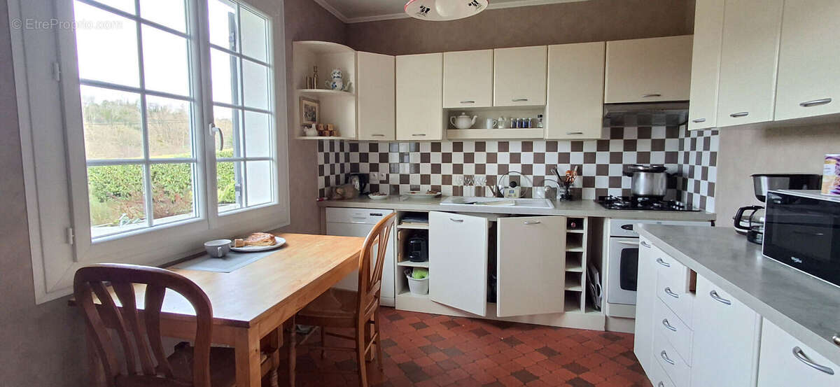 Maison à PONT-L'EVEQUE