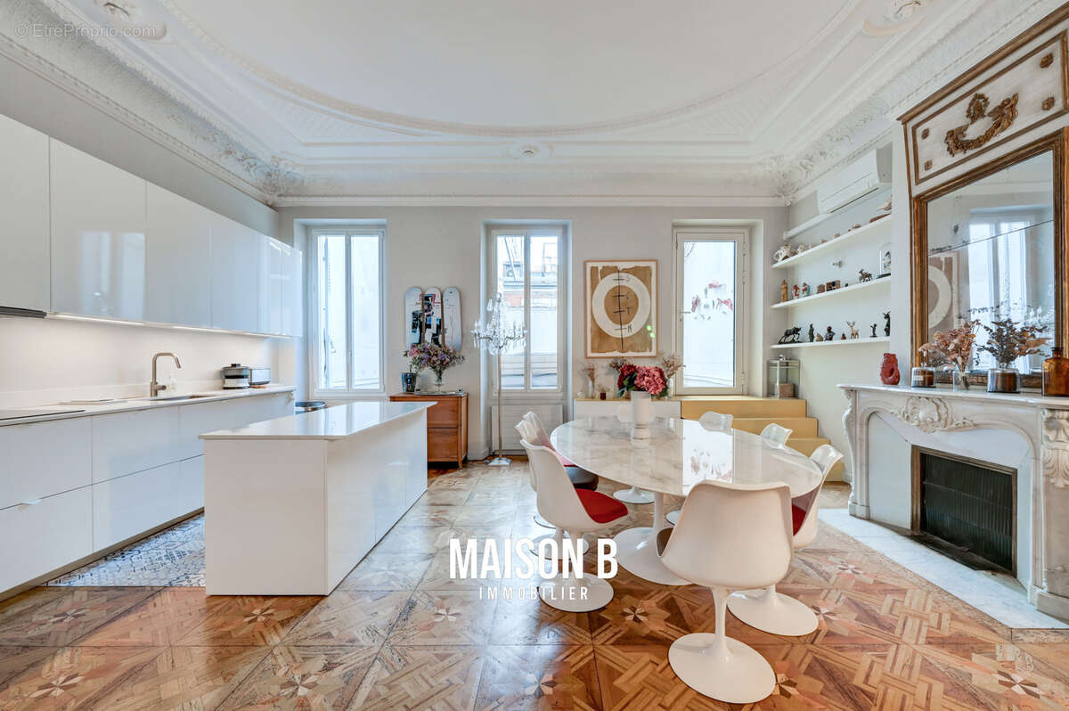 Appartement à MARSEILLE-6E