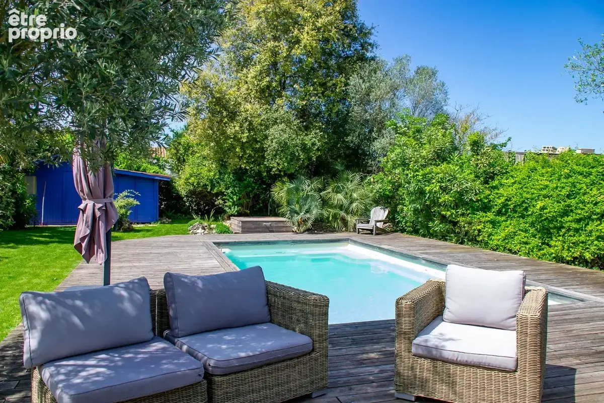 Royan - maison années 30 avec piscine et jardin paysagé, proche commerces et plages - photo 3