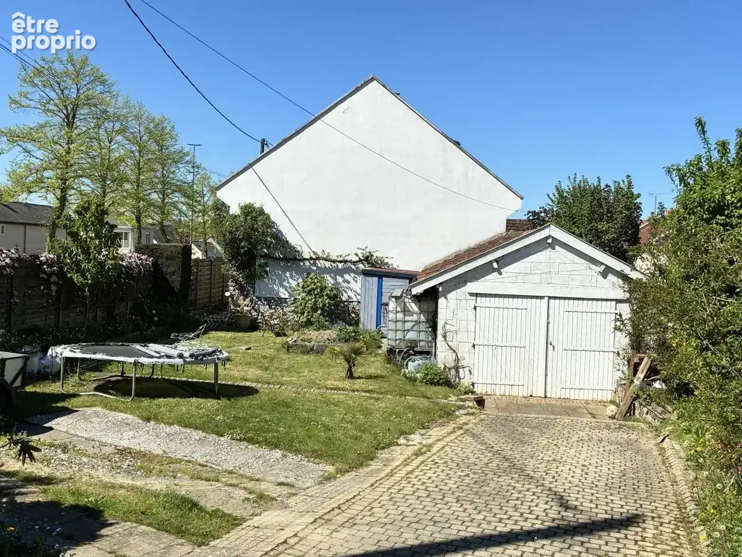 Maison 106 m² à Laval  - photo 4