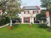 Maison à ISSOU