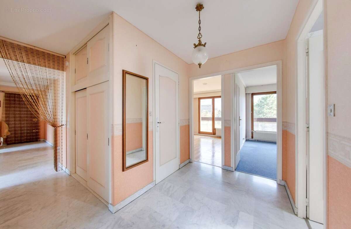 Appartement à SAINT-EGREVE