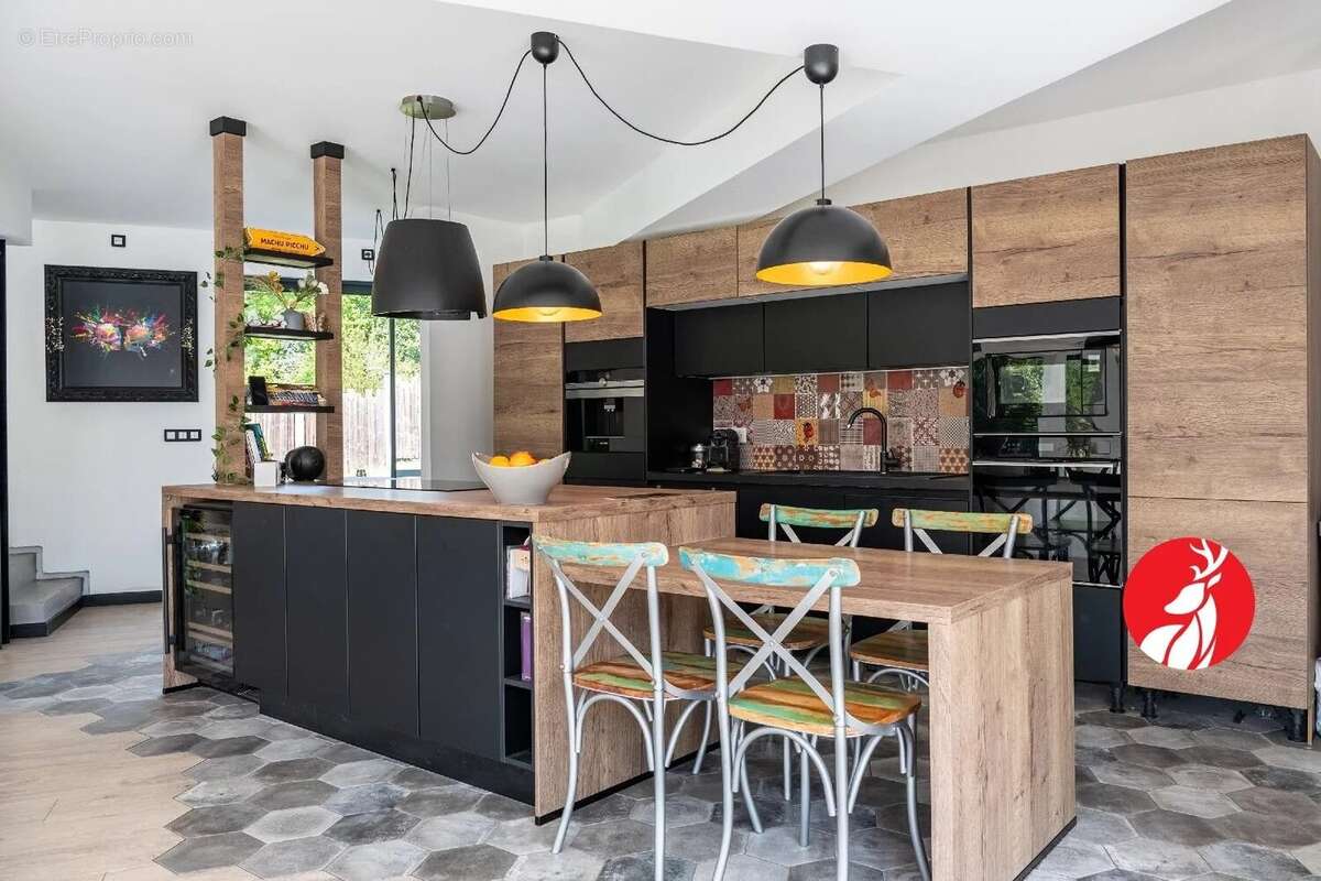 Maison à MENNECY