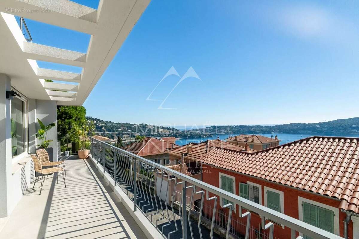 Appartement à VILLEFRANCHE-SUR-MER