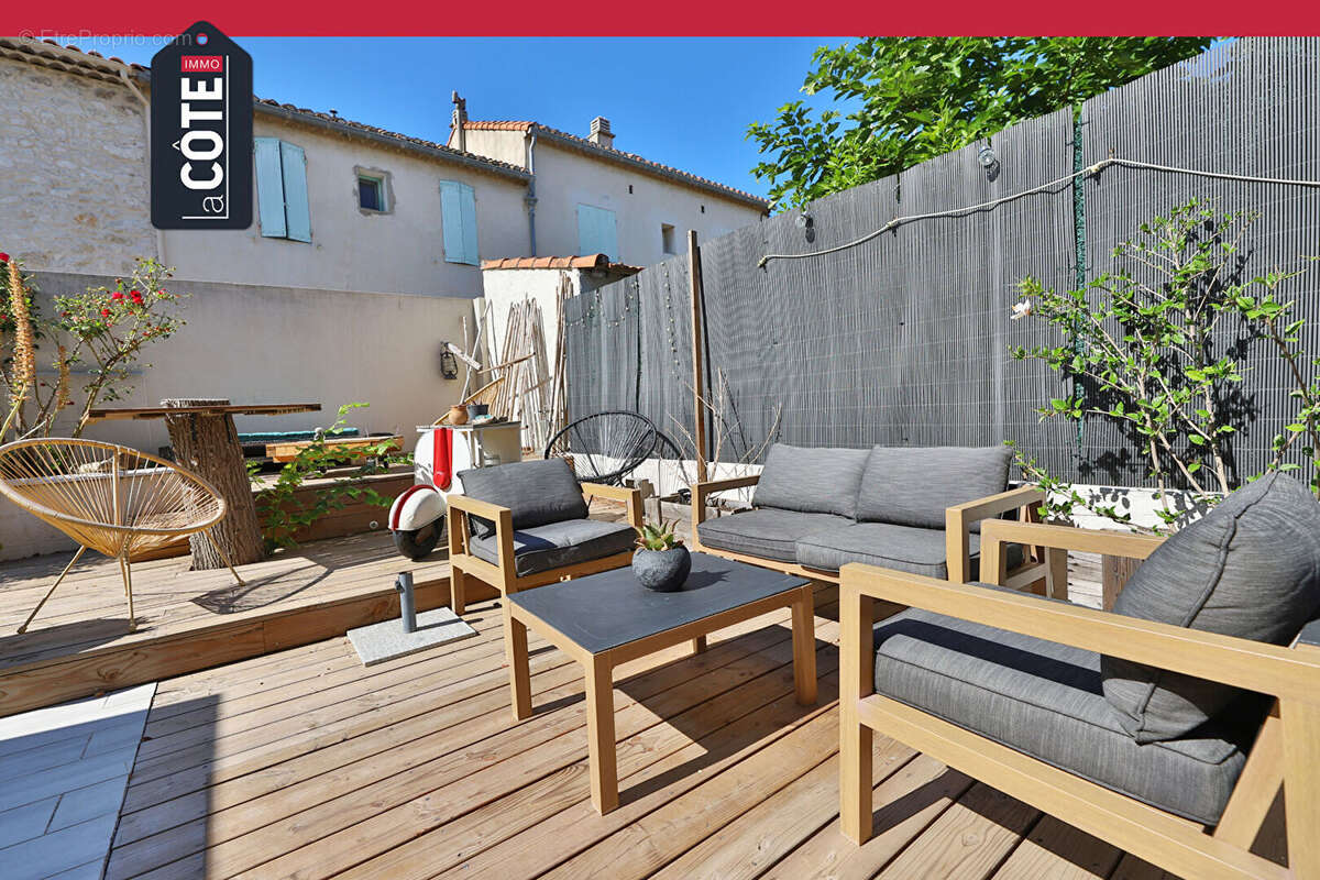 Appartement à CHATEAUNEUF-LES-MARTIGUES