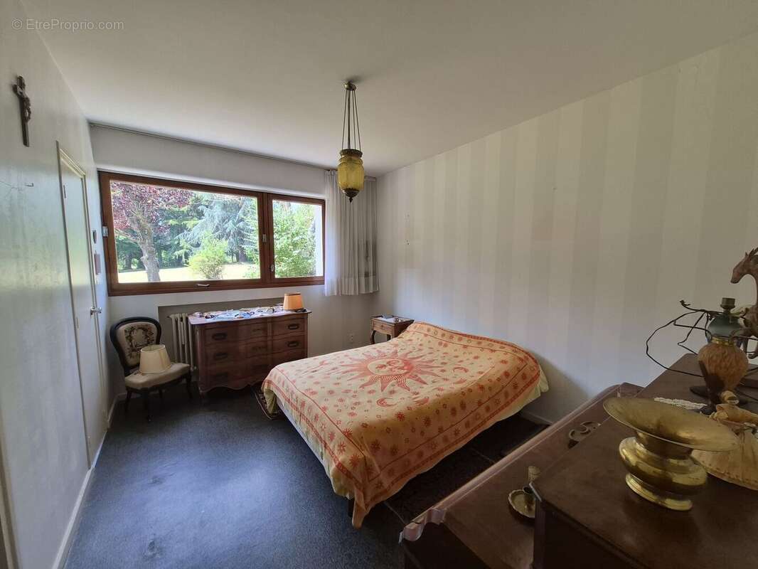 À vendre, proche de Trie-sur-Baïse (Hautes Pyrénées): Villa 5 chambres avec sous-sol, garage et piscine, nichée au cœur d'un jar - photo 12