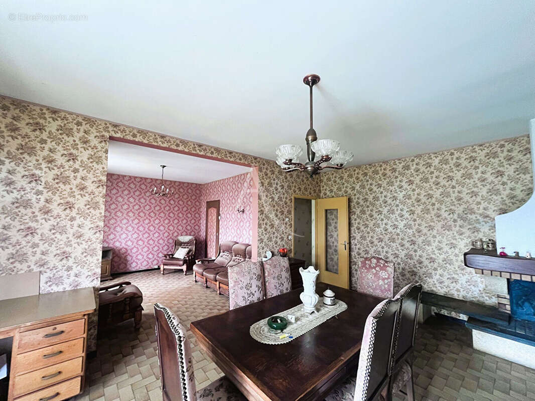 Maison à MONDONVILLE