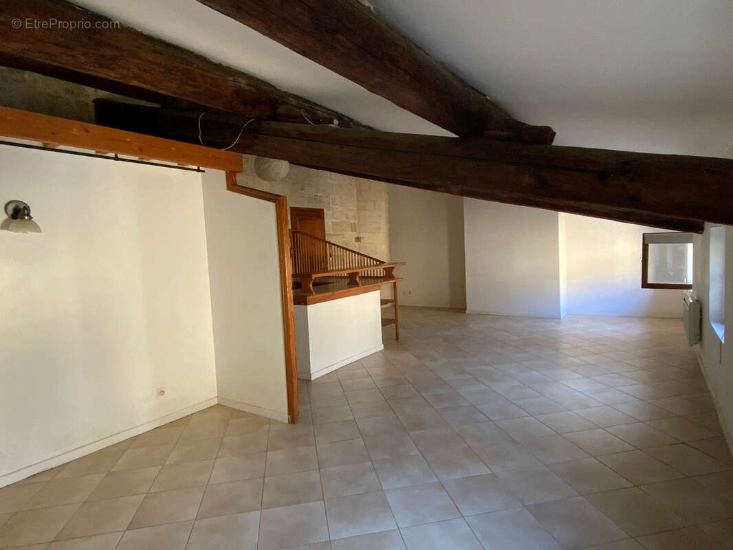 Appartement à UZES