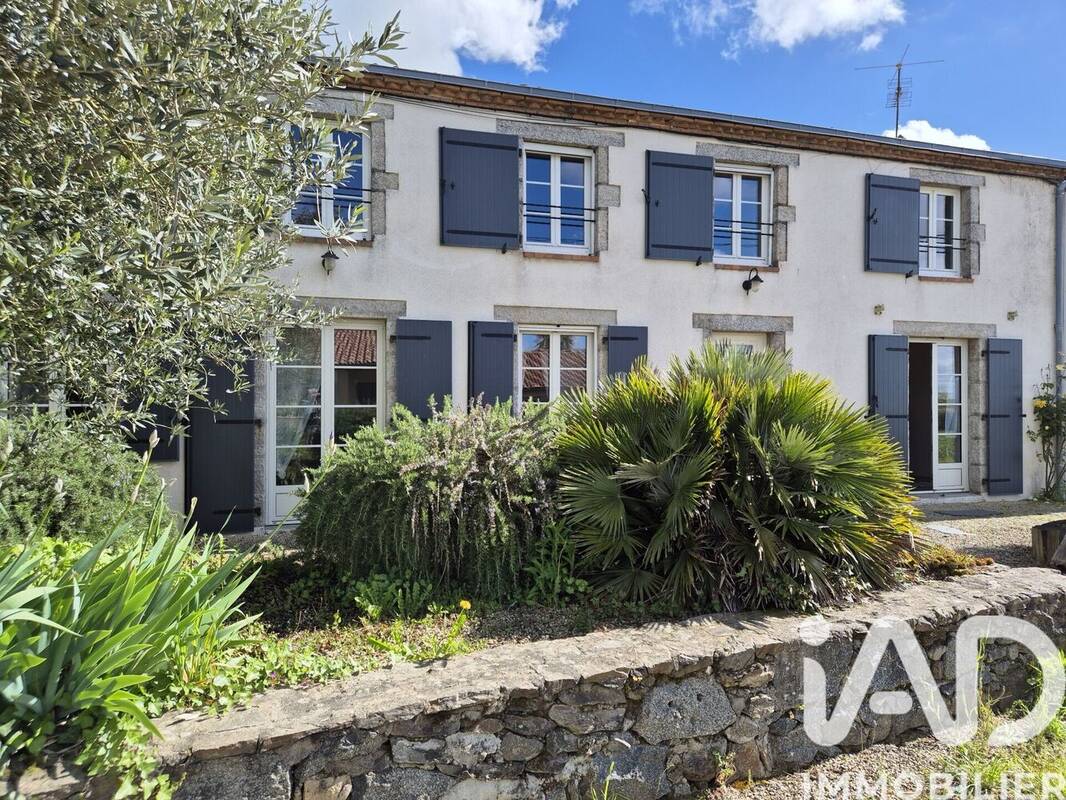 Photo 1 - Maison à MONCOUTANT