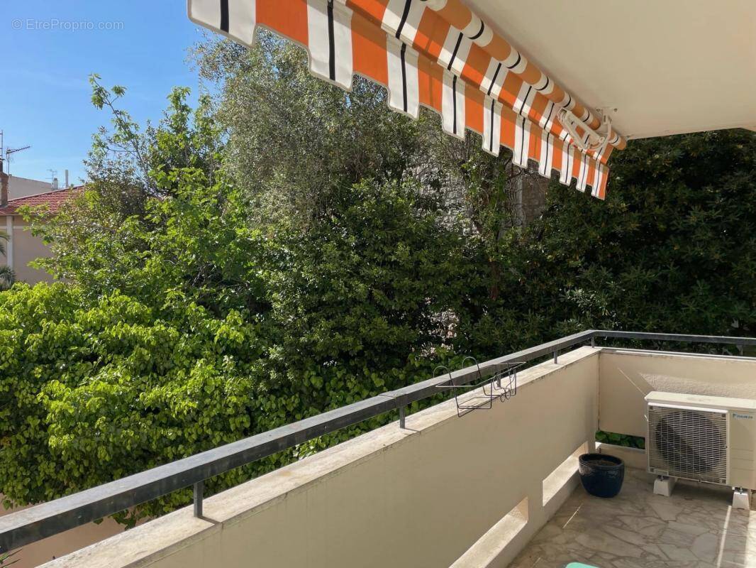 Appartement à LE CANNET