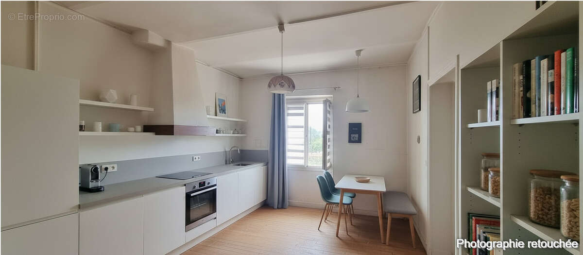 Maison à ROCHEMAURE