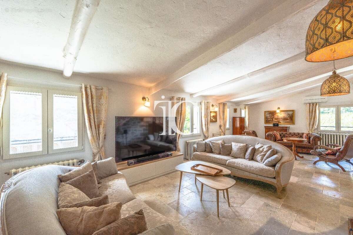 L'ame d'une bastide, le confort moderne  390 m² habitables, jardin de 3 000 m² - photo 7