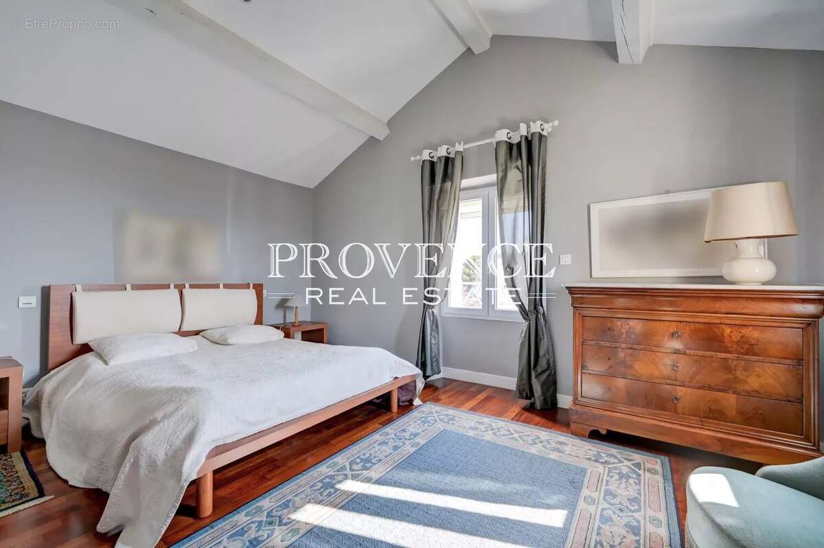 Maison à MARSEILLE-8E