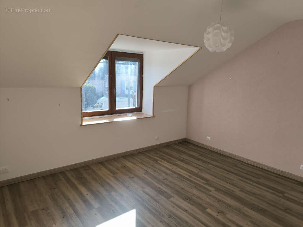 Maison à CERVON
