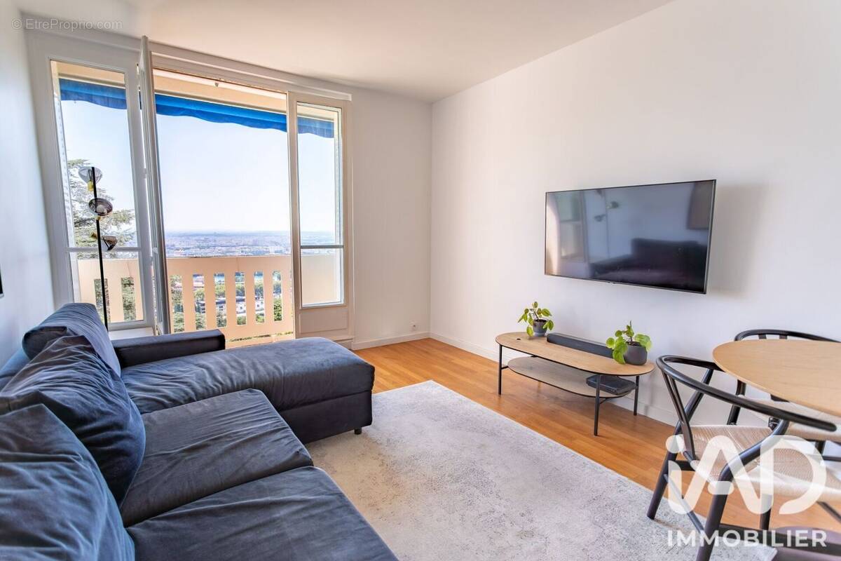Photo 1 - Appartement à SAINTE-FOY-LES-LYON