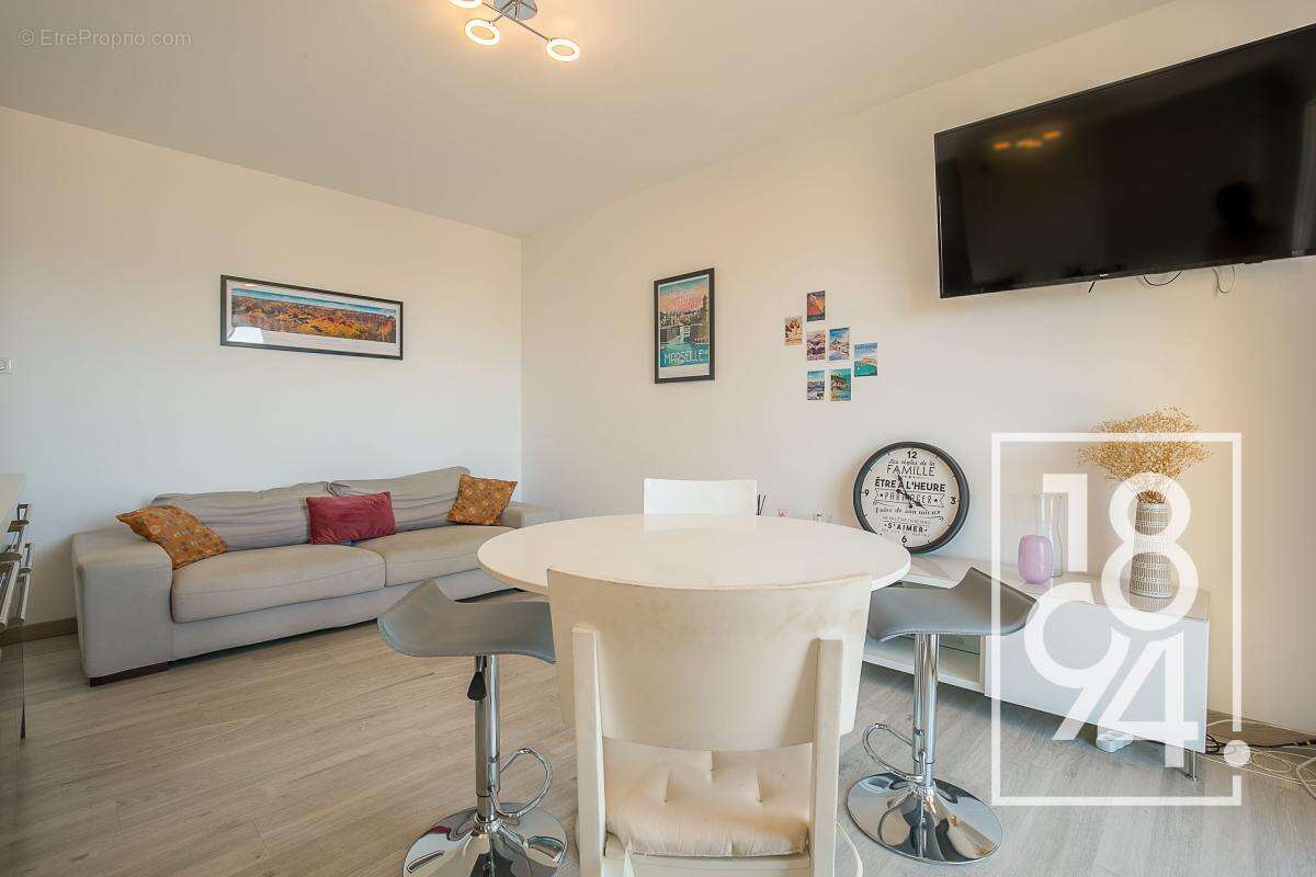 Appartement à MARSEILLE-5E