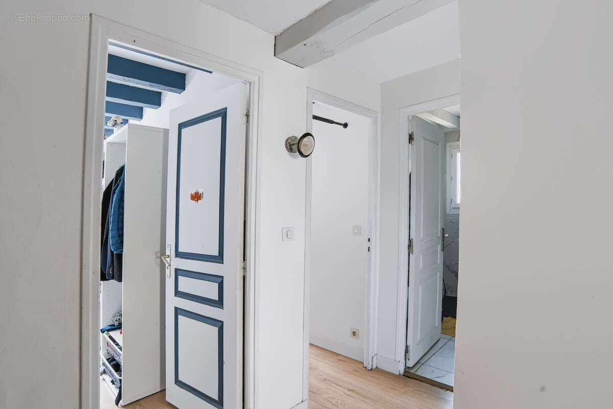 Ascain, maison de type 5 de 170 m2 sur parcelle 734 m2 - photo 9