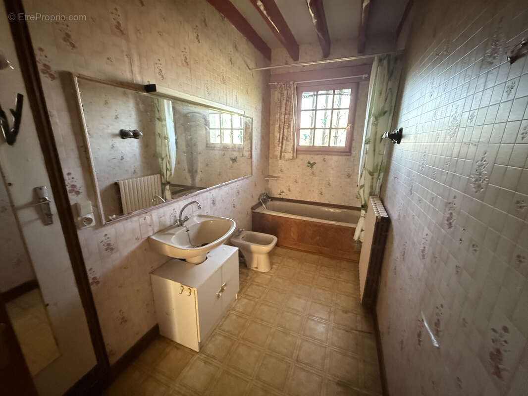 Maison à SAINT-GENCE