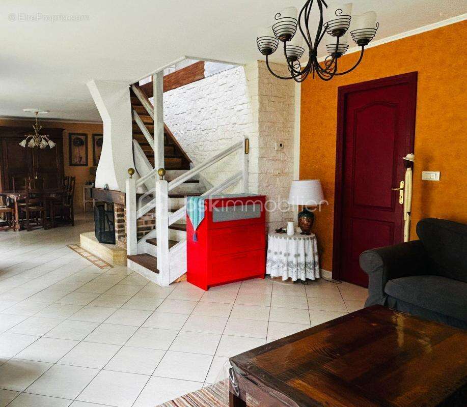 Maison à LE FRESNE-CAMILLY