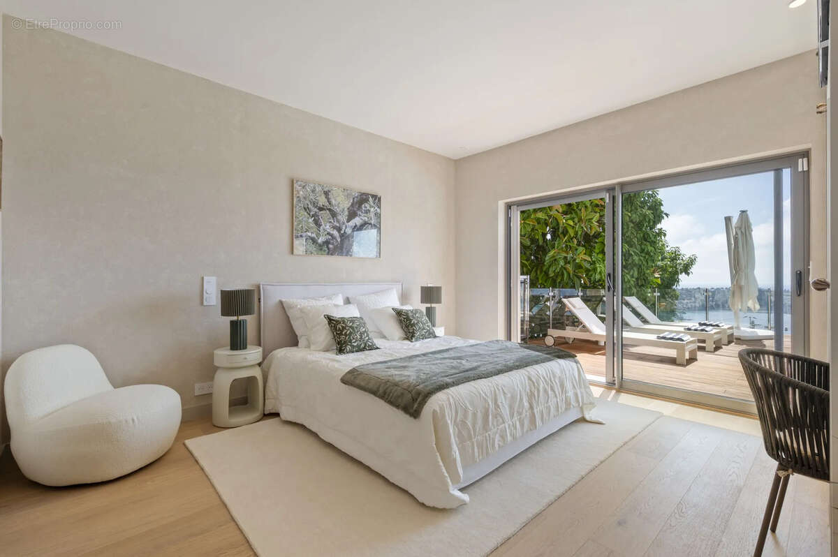 Maison 187 m² à Villefranche-Sur-Mer  - photo 17