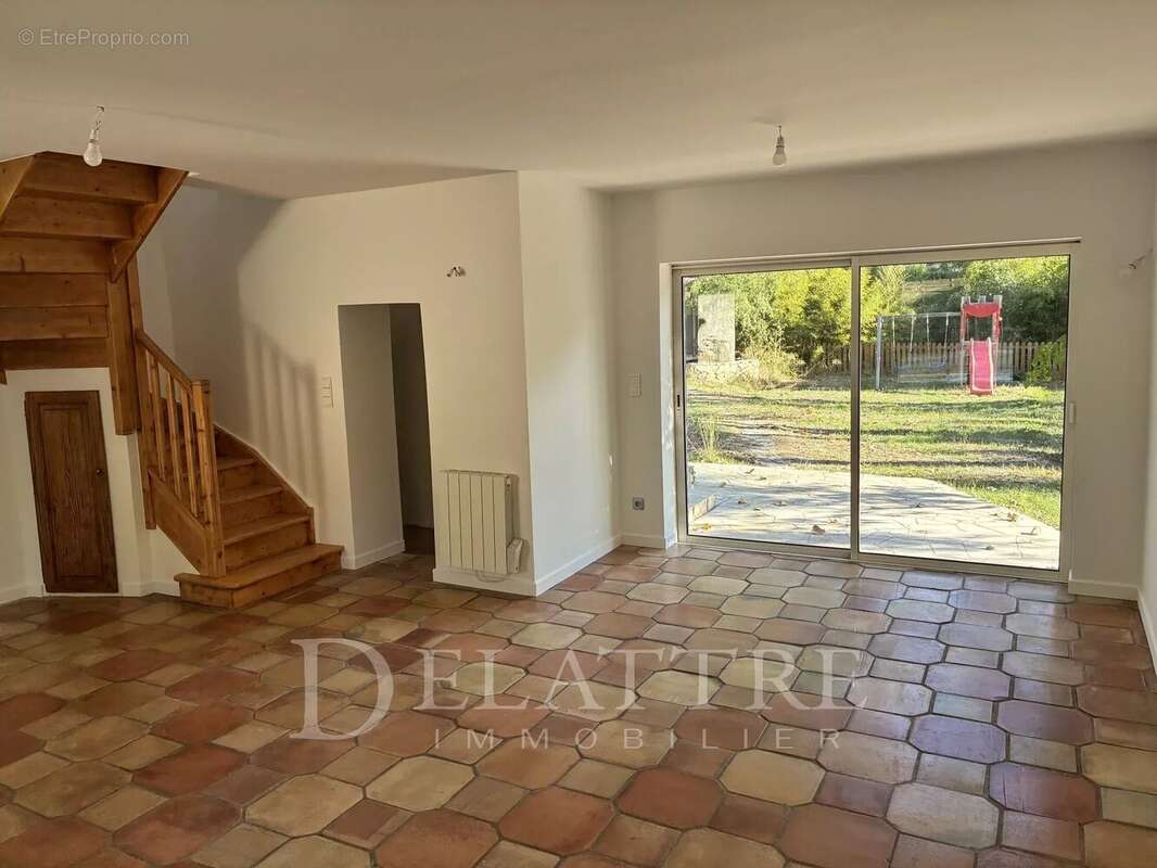 Maison à ROQUEFORT-LES-PINS