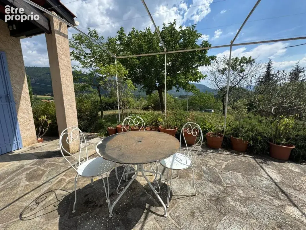 Maison T6 de 137 m² – Vue Panoramique, Calme & Logement Indépendant au Brusquet (04) - photo 6