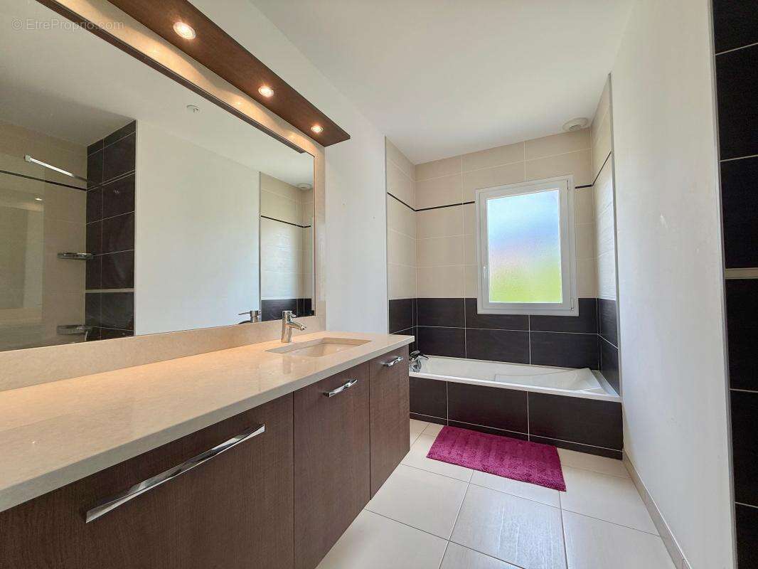 Maison à ARC-SUR-TILLE