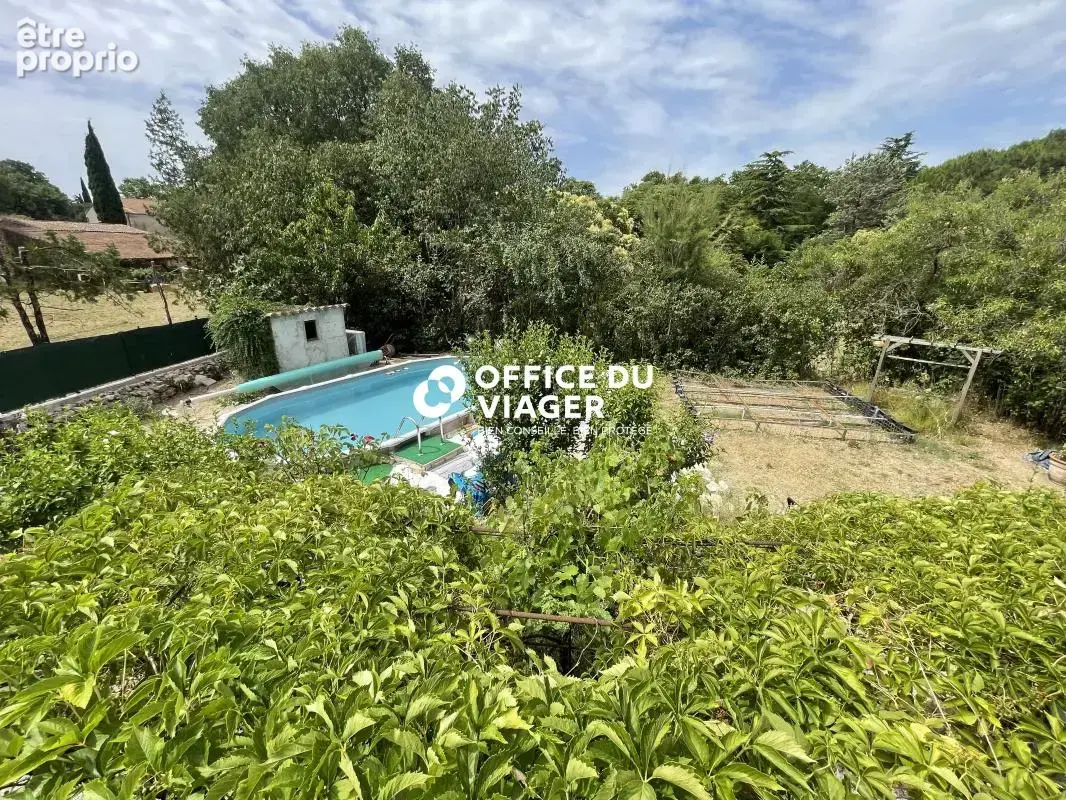 Maison - 184,37 m² - 5 pièces - photo 2