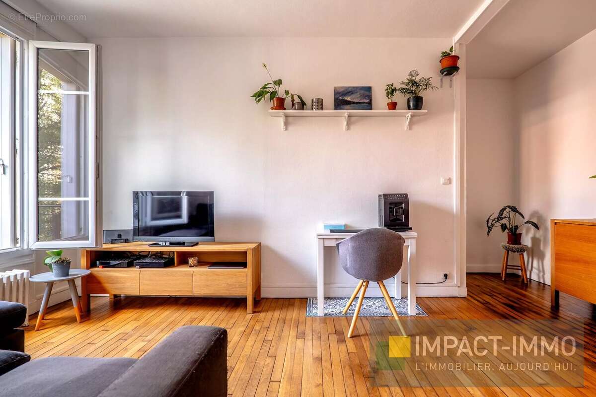 Appartement à SURESNES