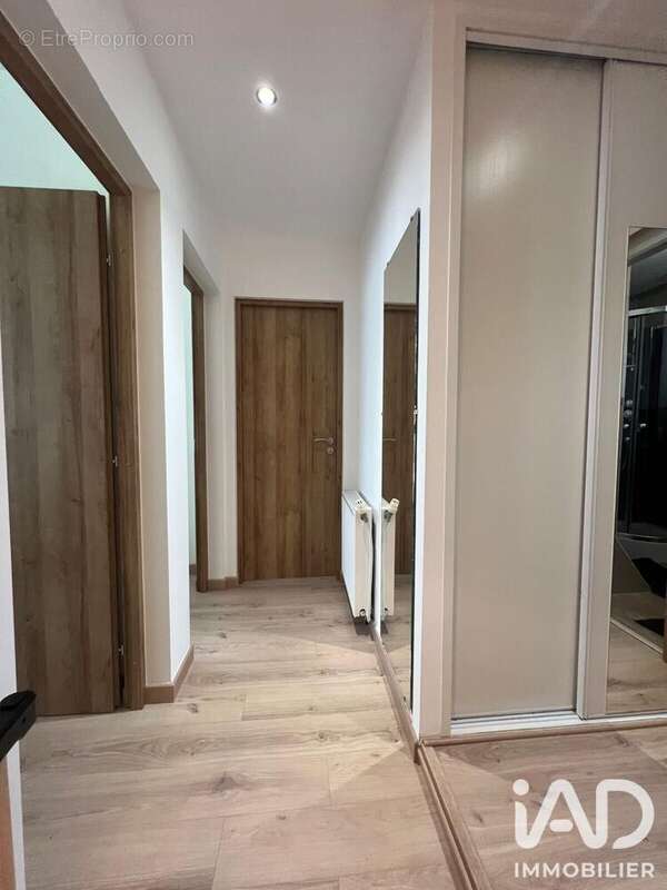 Maison 90 m² à Trappes  - photo 6