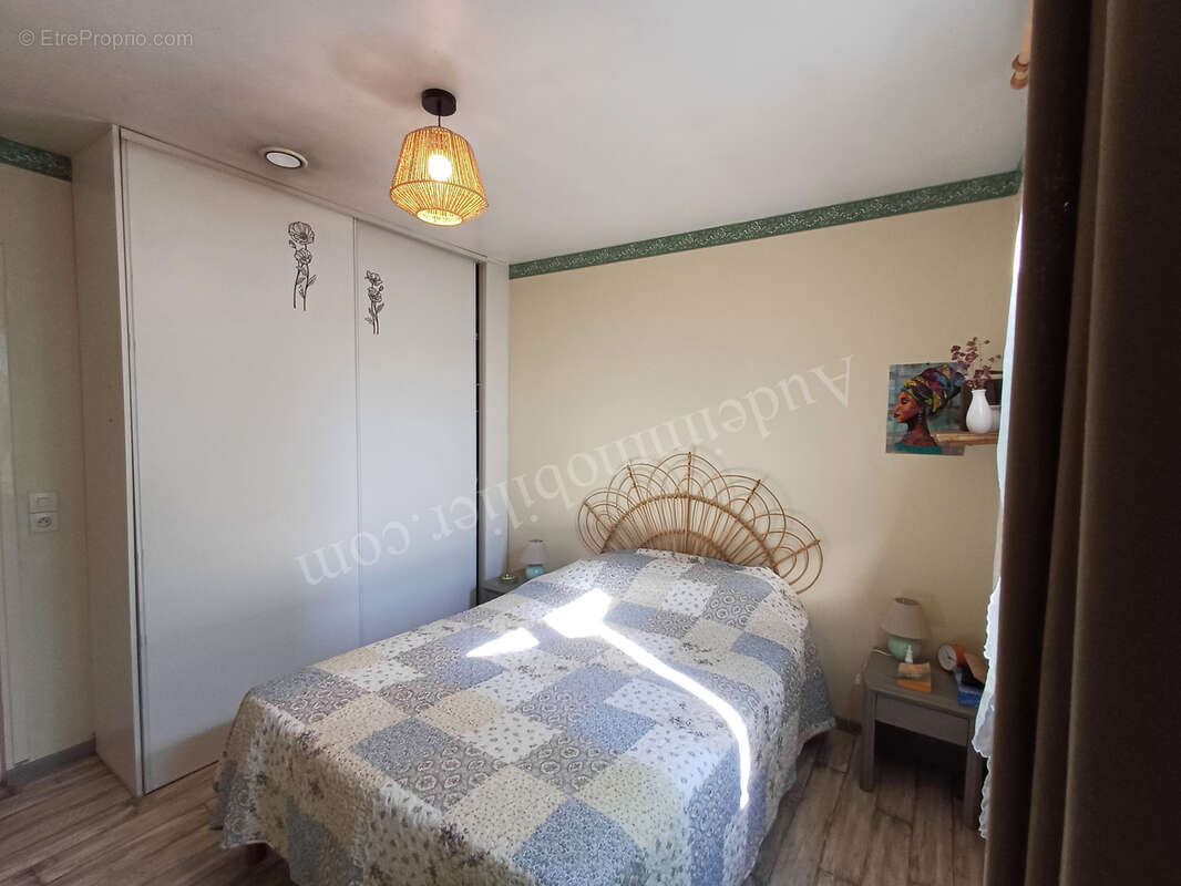 maison de plain-pied avec jardin et garage - photo 8