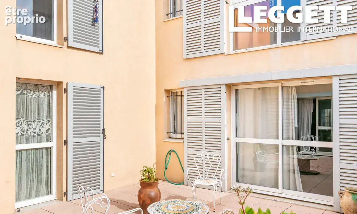 Maison de caractère + gîte, avec écurie 55 m², cour, patio et garage 58 m² à Sigean, à 14 min des plages - photo 2
