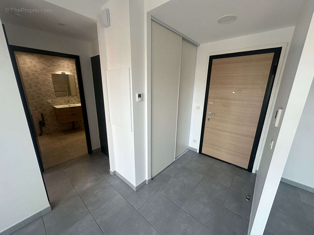 Appartement à COURCELLES-SUR-NIED