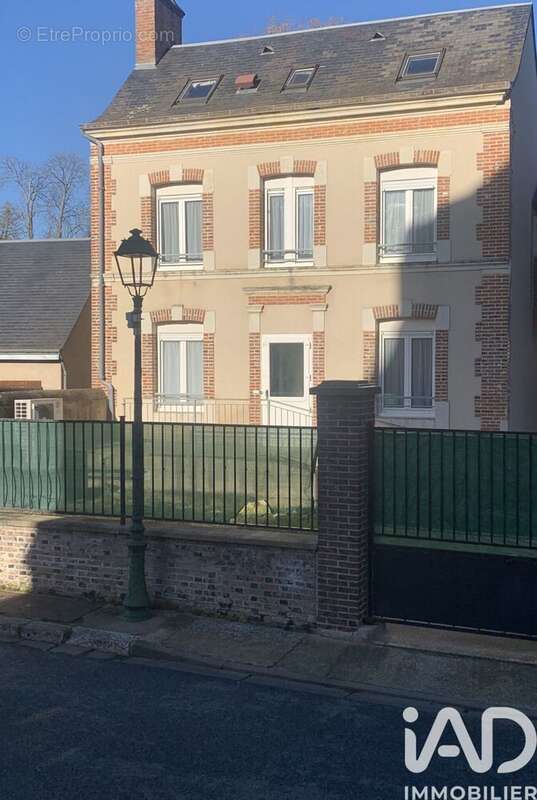 Photo 2 - Appartement à BESSE-SUR-BRAYE