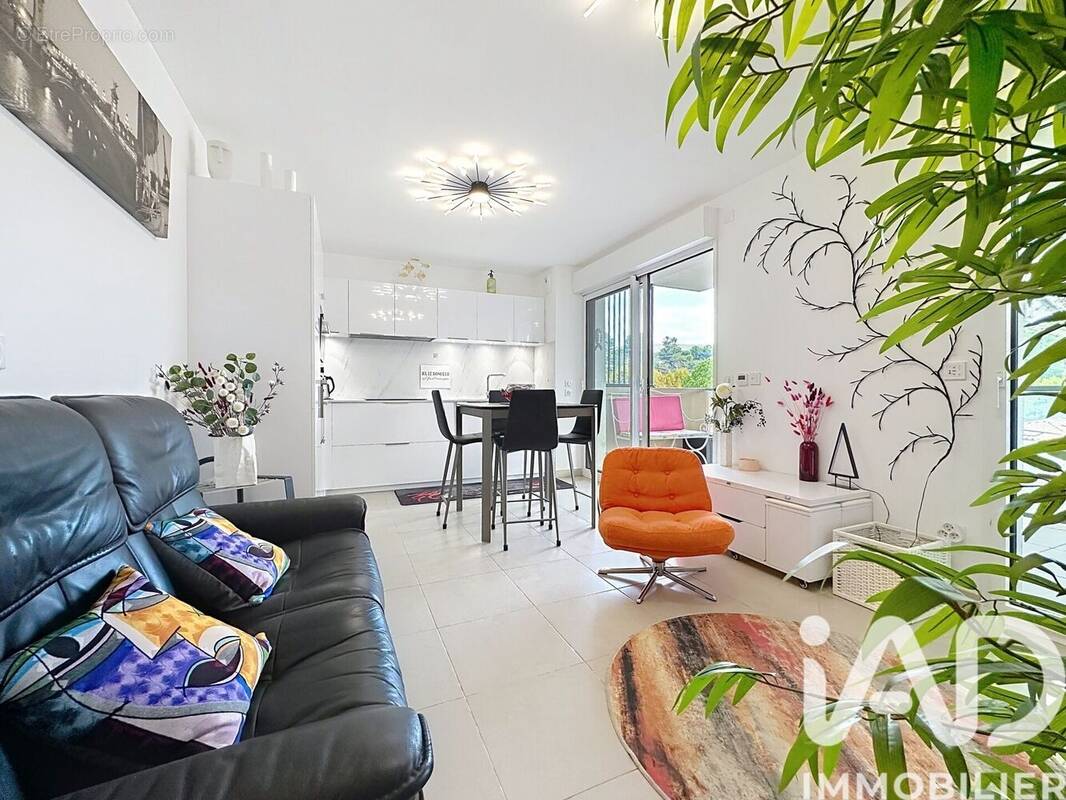 Photo 1 - Appartement à CARRY-LE-ROUET